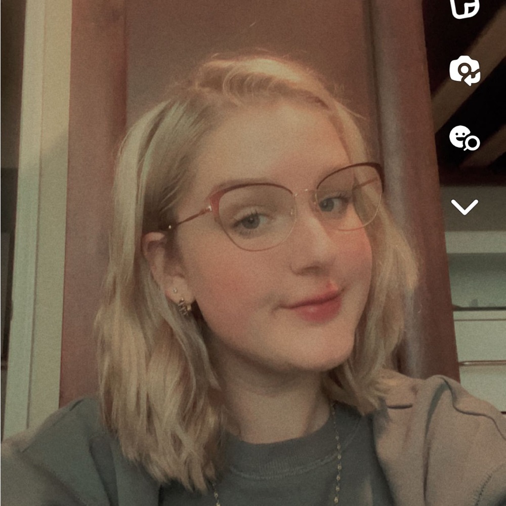 Meet your Posher, Victoria